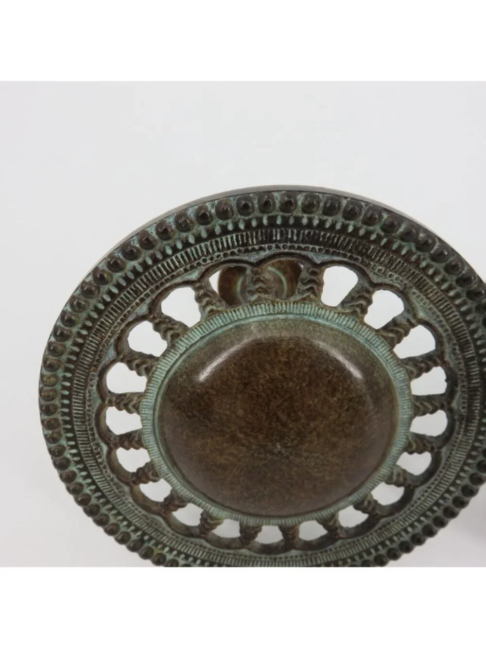 VTG Set of 2 Metal Patina Round Ornate Medallion Curtain Tiebacks Holdbacks